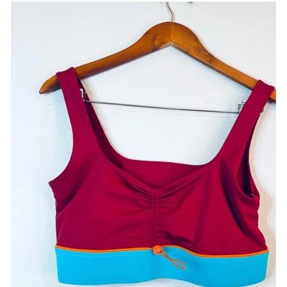 Fabletics Fiona Medium Impact Women’s Sport Bra Size Small - Picture 3 of 3